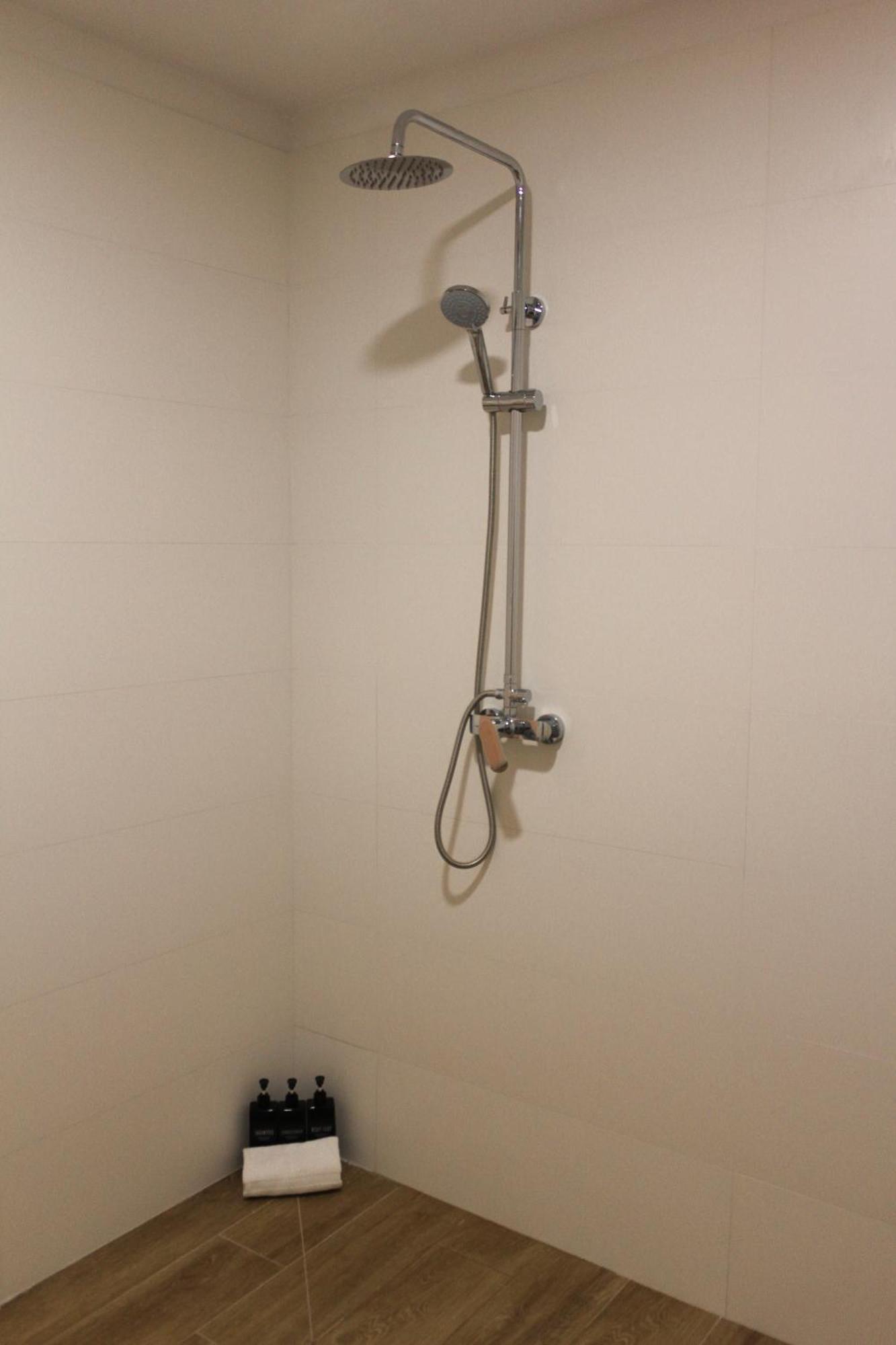 Monkeys Apartments Miraflores إشبيلية المظهر الخارجي الصورة